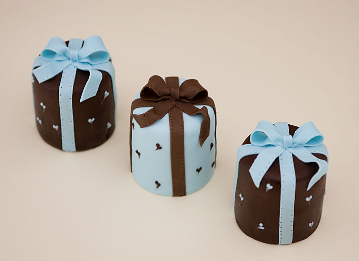 Turquoise & Chocolate Ribbon Individual Wedding Cake Parcels 